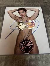 Miley cyrus autografi usato  Spedire a Italy