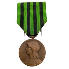W13 médaille militaire d'occasion  Saint-Jean-en-Royans