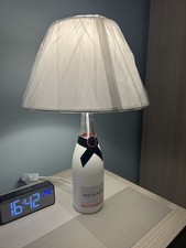 Lampada bottiglia fatta usato Lampada bottiglia fatta usato  Gaeta