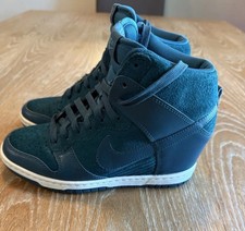 Tênis Nike Dunk Sky Hi Hidden Wedge azul marinho escuro feminino tamanho 6.5 comprar usado Tênis Nike Dunk Sky Hi Hidden Wedge azul marinho escuro feminino tamanho 6.5 comprar usado  Enviando para Brazil