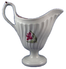 Jarro de leite antigo inglês de porcelana com quilha do século XVIII jarro cremoso Inglaterra comprar usado Jarro de leite antigo inglês de porcelana com quilha do século XVIII jarro cremoso Inglaterra comprar usado  Enviando para Brazil