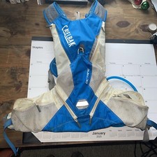Camelbak Octane 2 litros 70 oz. Mochila branca/azul atômico comprar usado  Enviando para Brazil