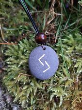 Colar pingente de pedra esculpido Jera paz/terra runa - Joias vikings comprar usado  Enviando para Brazil