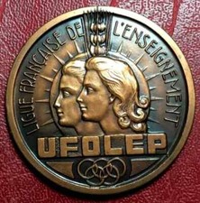 Anéis olímpicos medalha esportiva UFOLEP em sua caixa comprar usado  Enviando para Brazil