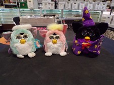 LOTE DE (3) BRINQUEDOS ELETRÔNICOS DE PELÚCIA SOLTOS PARA BEBÊS FURBY, usado comprar usado LOTE DE (3) BRINQUEDOS ELETRÔNICOS DE PELÚCIA SOLTOS PARA BEBÊS FURBY, usado comprar usado  Enviando para Brazil
