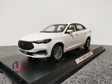 Modelo de carro Ford Escort 2022 original de liga branca 1:18 comprar usado  Enviando para Brazil
