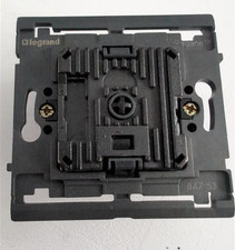 84753 legrand variateur d'occasion 84753 legrand variateur d'occasion  Neauphle-le-Château