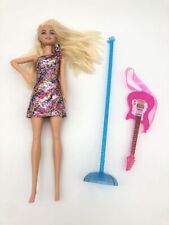 Barbie GYJ23 - Buehne free dla dużego traeume lalka Malibu -niekompletna na sprzedaż  PL