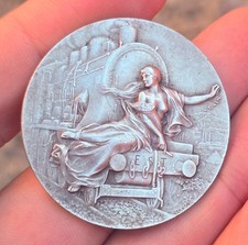 Rare médaille art d'occasion Rare médaille art d'occasion  Jouques