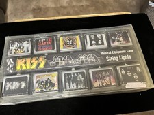 Estojo de equipamento musical KISS luzes de corda da Spencer’s Rare novo na embalagem comprar usado  Enviando para Brazil