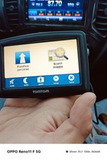 Navigatore gps tom usato  Sant Anastasia