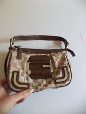 Bolsa de mão vintage Guess monograma couro marrom pequena comprar usado  Enviando para Brazil