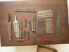 Pièces, outils et guides d'occasion Pièces, outils et guides d'occasion Suresnes