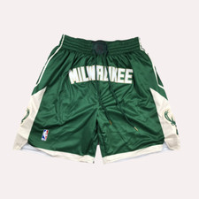 Nba short milwaukee usato  Volpago del Montello