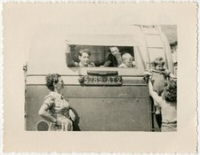 Usado, 2 Fotos Argenticas Snapshot Vernacular En Coche Viaje Hacia 1950 comprar usado  Enviando para Brazil