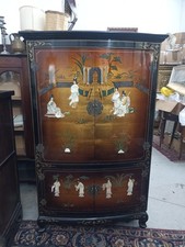 Credenza ante decorata usato  Italia