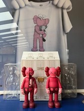 Kaws companion flayed d'occasion  Arcueil