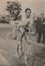 giro d italia usato  Jesi