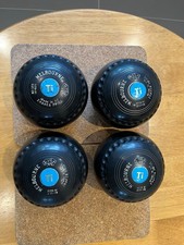 Melbourne lawn bowls for sale  HIGH WYCOMBE