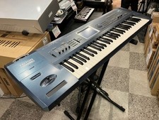 Korg triton extreme d'occasion  Expédié en Belgium