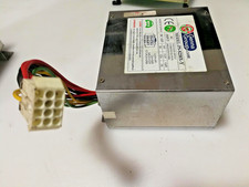 Alimentatore 8250x connettore usato  Italia
