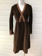 Vestido de manga comprida vintage feito à mão de veludo marrom com miçangas douradas - Tamanho 10-12 comprar usado  Enviando para Brazil