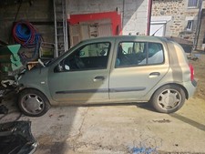Pièces renault clio d'occasion  Ploufragan