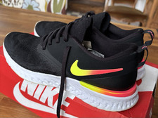 Baskets femme nike d'occasion  Saint-Ouen