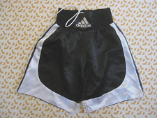 Short adidas nylon d'occasion  Arles