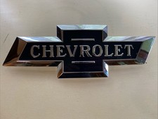Emblema de grade dianteira Chevy Silverado 1500 Heritage GM 84419133 FABRICANTE DE EQUIPAMENTO ORIGINAL 2016-2018 comprar usado  Enviando para Brazil