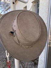 Chapeau australien tbe d'occasion  Saint-Cyr-sur-Mer