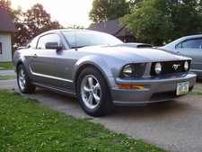 2007 ford mustang for sale  La Porte City