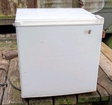 Sanyo mini fridge for sale  Buna