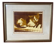 ASSINADO ESTÚDIO PROVA JAMES H. WENNERSTEN TELA DE SEDA EMOLDURADA ARTE GATINHO NAS TECLAS comprar usado  Enviando para Brazil