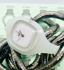 Relógio feminino Nike Presto retrô 3N0114 luz traseira/branco gelo resina opaca comprar usado Relógio feminino Nike Presto retrô 3N0114 luz traseira/branco gelo resina opaca comprar usado  Enviando para Brazil