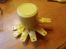 Tupperware measuring cups for sale  Hyndman