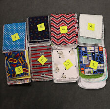 Paños para eructar / baberos de baba lotes surtidos de 4 o 5 estampados y colores diferentes segunda mano  Embacar hacia Mexico