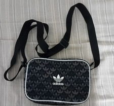 Borsello tracollo adidas usato  Torino