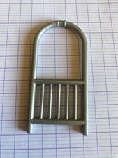 portant vetement d'occasion  Expédié en Belgium