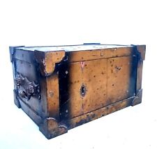 Ancien petit coffre d'occasion  Jassans-Riottier