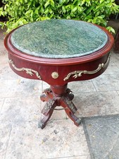 Tavola rotonda con usato  Tricase
