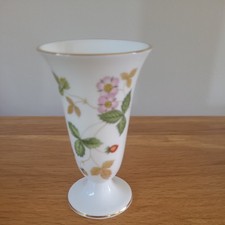 Wedgewood small vase for sale  BOLTON