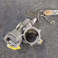 Cilindretto commutatore avviam usato Cilindretto commutatore avviam usato  Italia