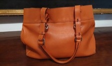 Borsa pelle arancione usato  Alcamo