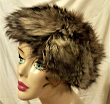 Cappello colbacco volpe usato  Firenze