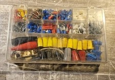 TERMINALES DE CABLEADO ELÉCTRICO, CONECTORES Y OTRAS COSAS 150 (+/-) PIEZAS segunda mano  Embacar hacia Mexico