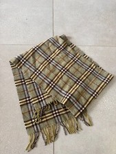 Echarpe burberry bon d'occasion  La Ferté-Frênel