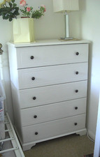 White chest drawers for sale  DEAL