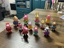 Hasbro Peppa Pig & Friends Lote de 12 Estatuetas Pernas Móveis Jazware T2 comprar usado Hasbro Peppa Pig & Friends Lote de 12 Estatuetas Pernas Móveis Jazware T2 comprar usado  Enviando para Brazil