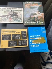 LOT OF 4 WWII WAR TANKS MILITARY VEHICLES MULTI LANGUAGES HARD SOFT COVERS BOOKS segunda mano  Embacar hacia Mexico